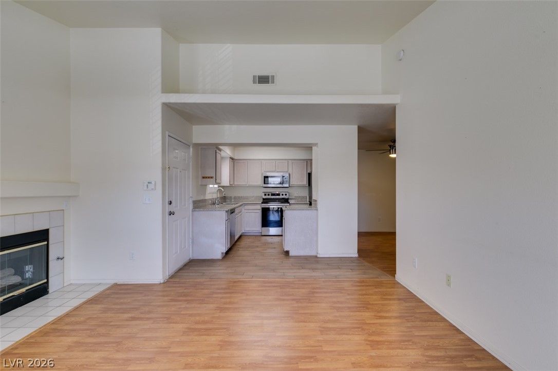 2725 South Nellis Boulevard 2088 — photo 5 of 26