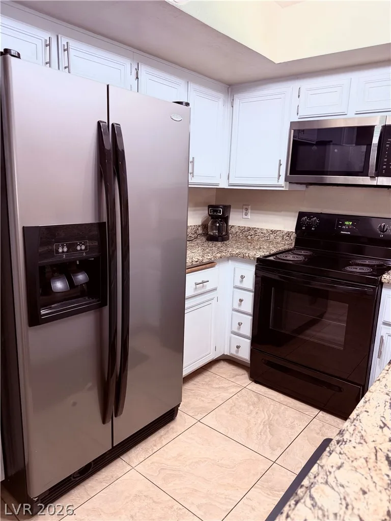 2752 Lodestone Drive — photo 2