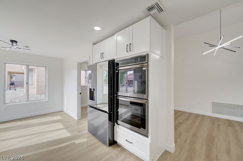 8901 Villa Ridge Drive — photo 4 of 33