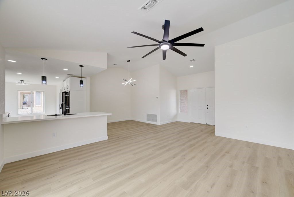 8901 Villa Ridge Drive — photo 5 of 33