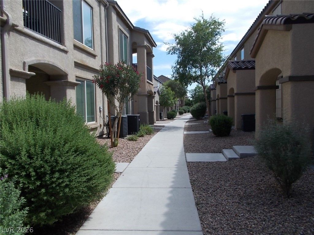 4611 Townwall Street — photo 5