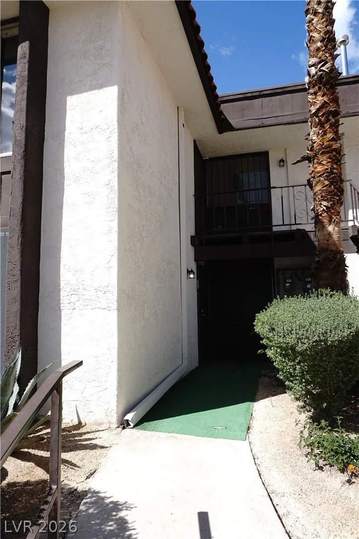 1405 Vegas Valley Drive 225 — photo 2