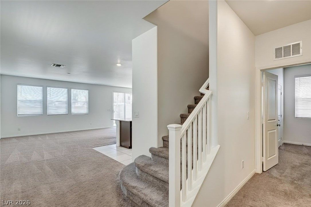 5734 Prima Street — photo 5