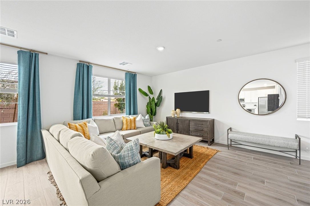 311 Mount Langley Street — photo 4
