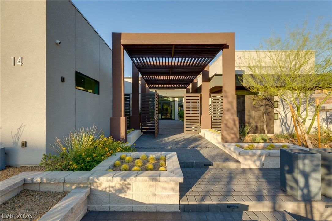 14 SANCTUARY PEAK Court — photo 3