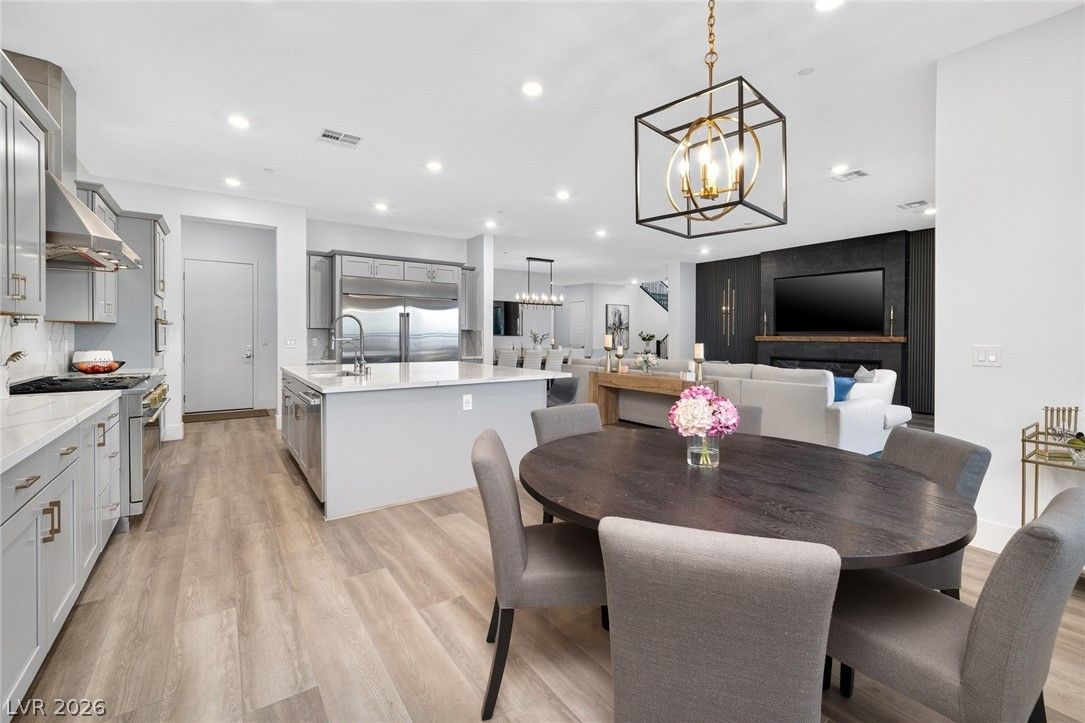214 Shaded Canyon Drive — photo 4