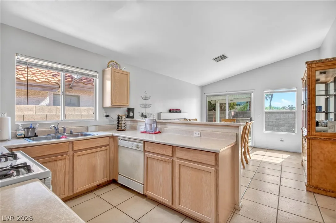 3720 Alliance Street — photo 5