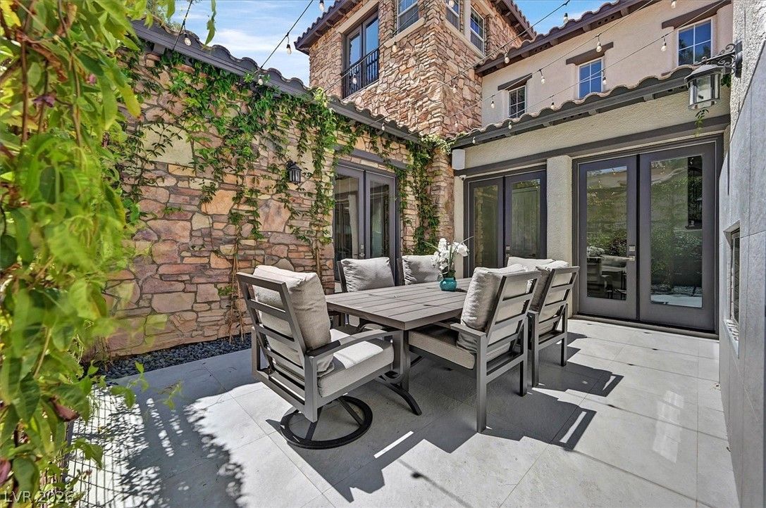 11828 WATERFORD CASTLE Court — photo 3