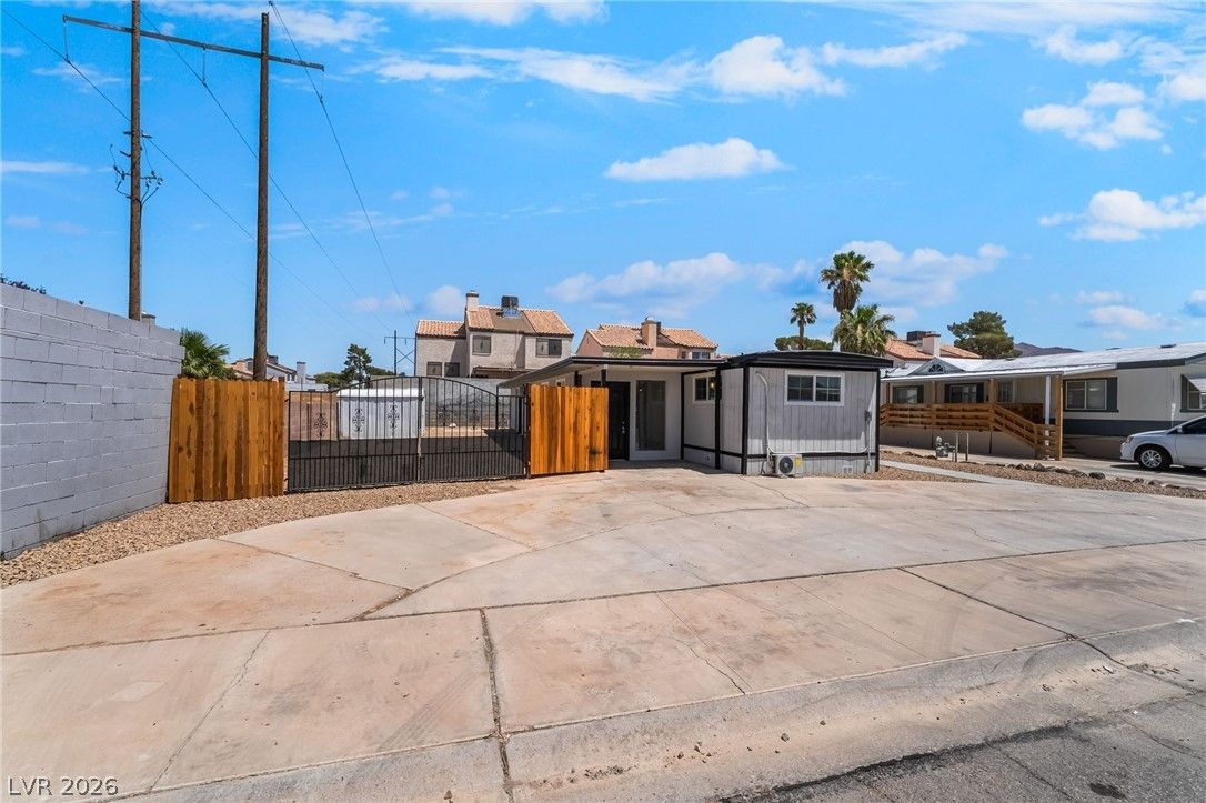 5402 Tahoe Drive — photo 3