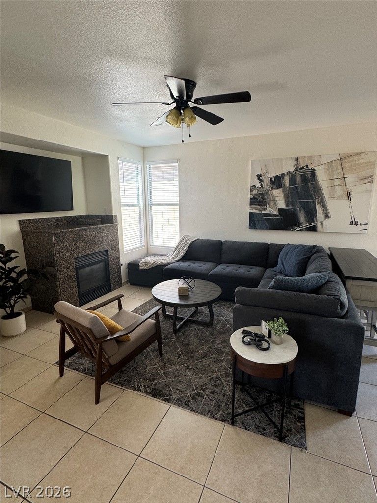 10261 Bentley Oaks Avenue — photo 4 of 43