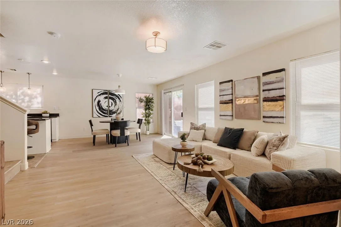 519 Lapford Street — photo 5 of 12