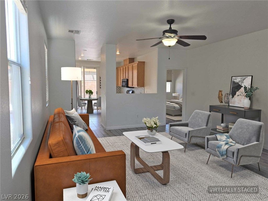 11027 Deluna Street — photo 3 of 25