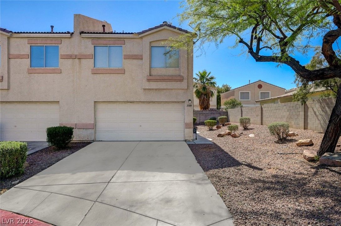 3389 Cheyenne Gardens Way — photo 2