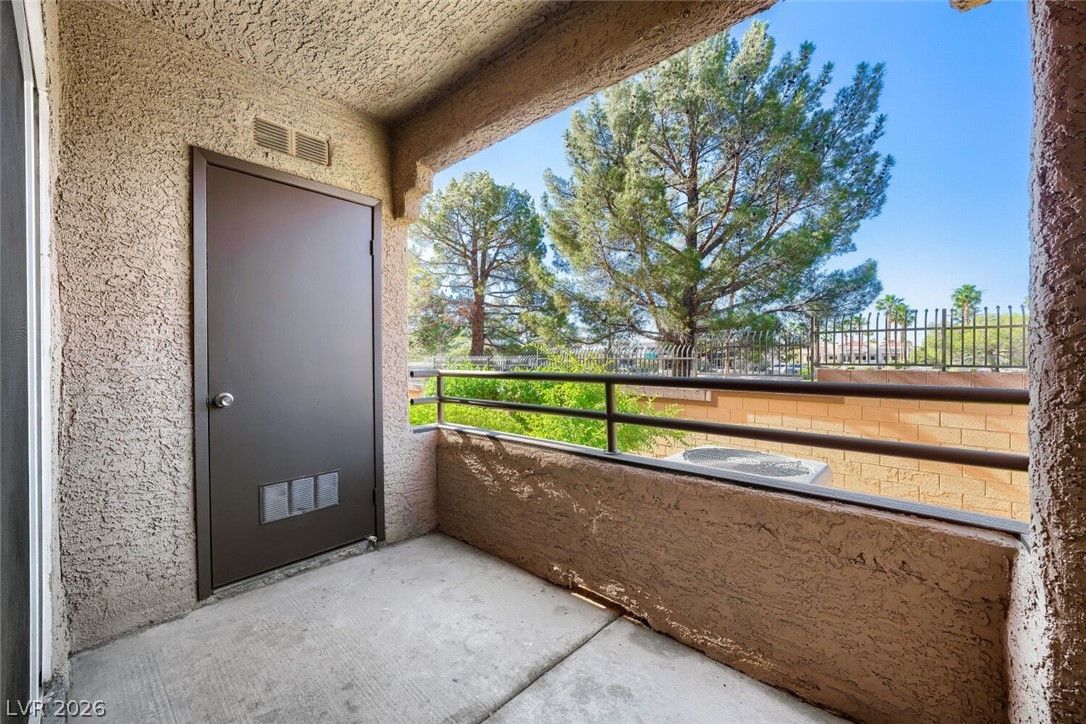 2200 South Fort Apache Road 1073 — photo 5