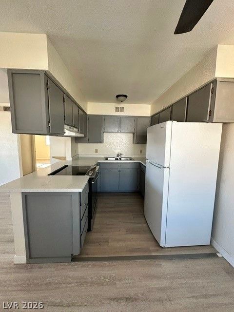 4920 Stanley Avenue 3 — photo 3 of 13
