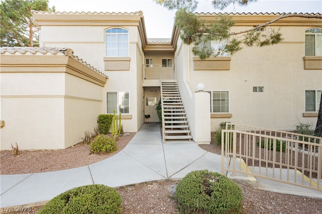 7400 West Flamingo Road 2094 — photo 2 of 24