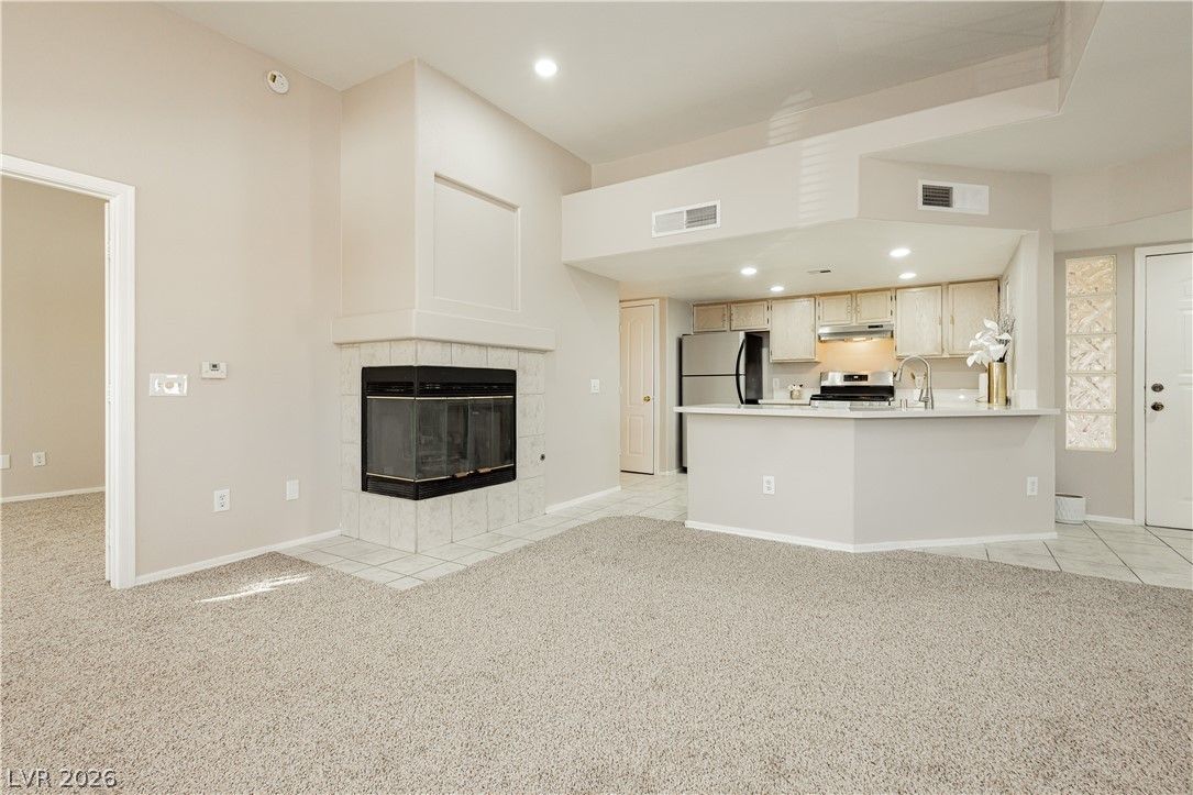 7400 West Flamingo Road 2094 — photo 3 of 24
