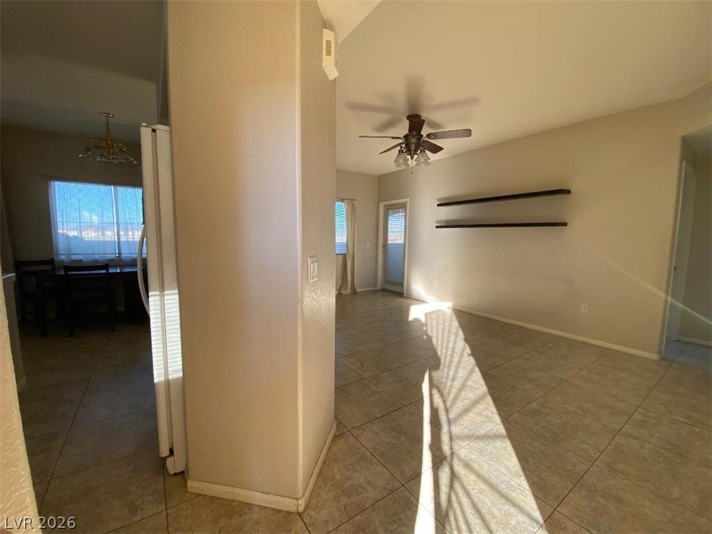 1050 East Cactus Avenue 1080 — photo 4