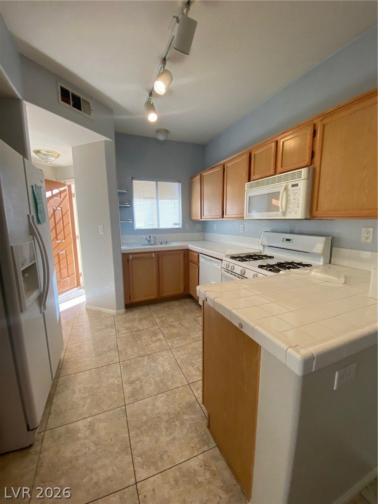 1050 East Cactus Avenue 1080 — photo 5