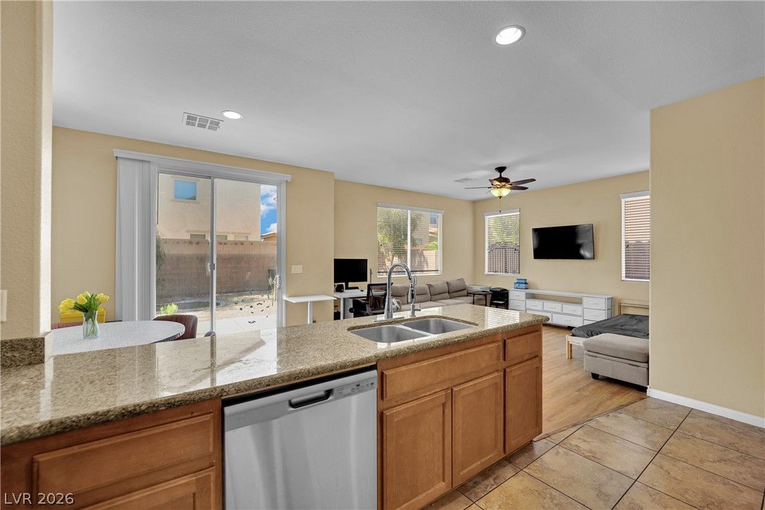 283 Trailing Putt Way — photo 4
