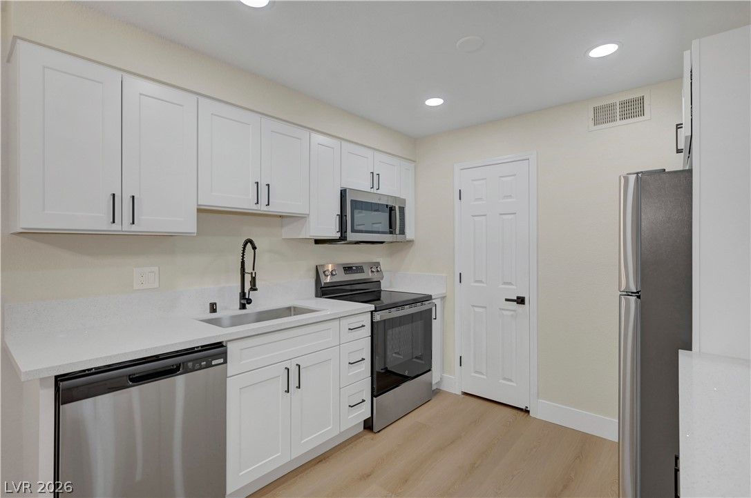2451 North Rainbow Boulevard 2073 — photo 5 of 19