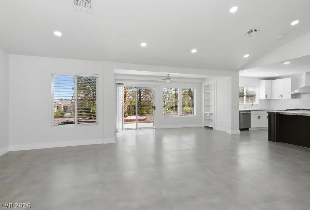 2520 Silverton Drive — photo 5