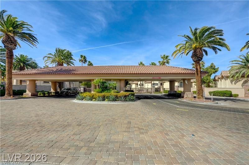 2050 West Warm Springs Road 4621 — photo 2 of 38