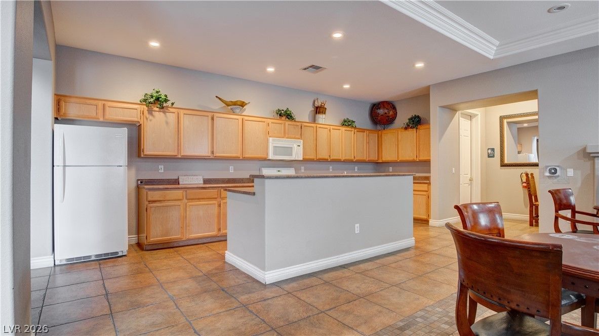 10180 Delray Beach Avenue 102 — photo 4 of 41