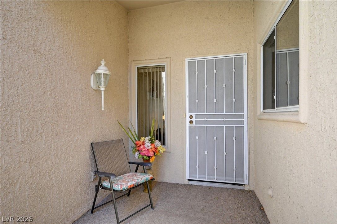 10625 Mission Lakes Avenue — photo 3