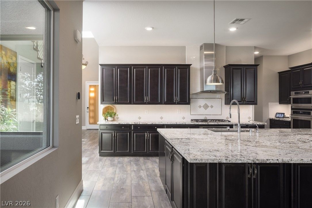 6194 Amber View Street — photo 5