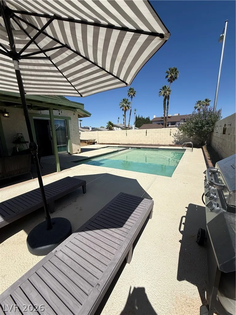 6747 Grandola Drive — photo 4