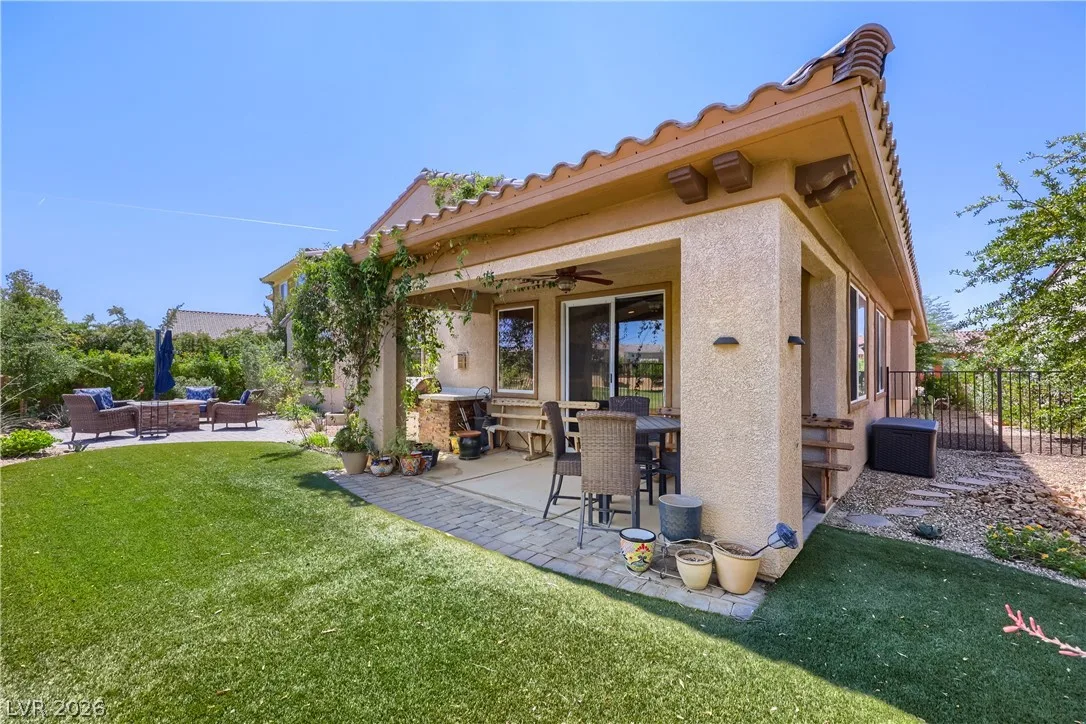 460 Via Del Foro Drive — photo 2