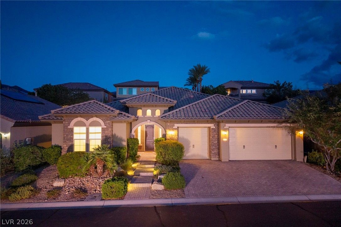 2720 Bonaparte Lane — photo 3