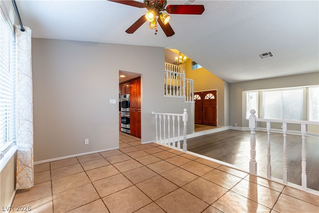 7384 Edgewater Lane — photo 3