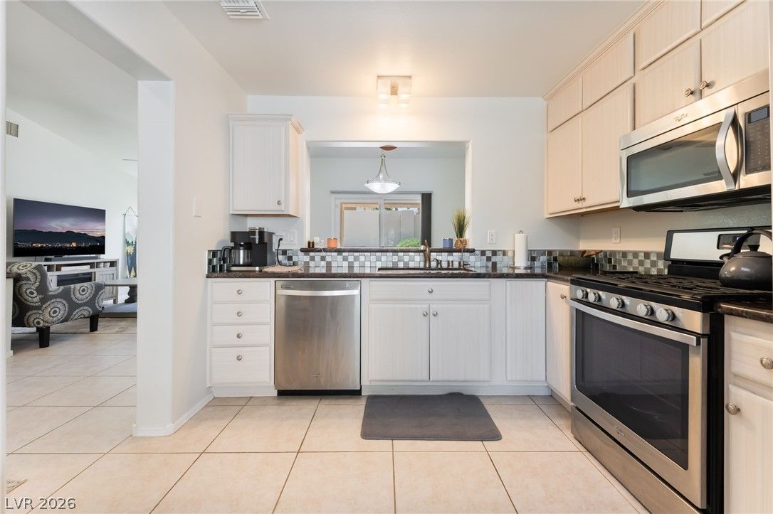 2709 Copper Mesa Drive — photo 5