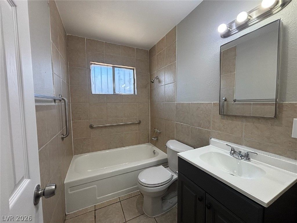 2504 East Mesquite Avenue — photo 4 of 24