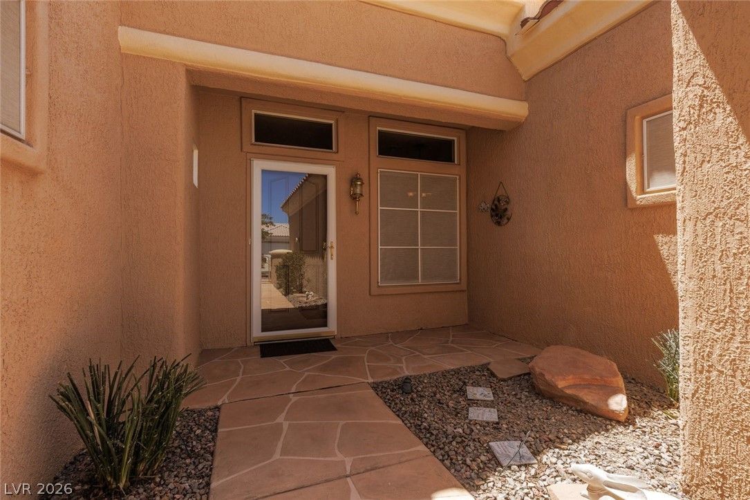 10709 Mission Lakes Avenue — photo 4
