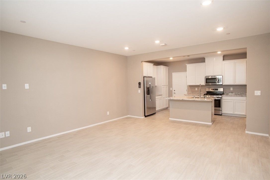 9 Alamere Falls Drive — photo 2 of 40