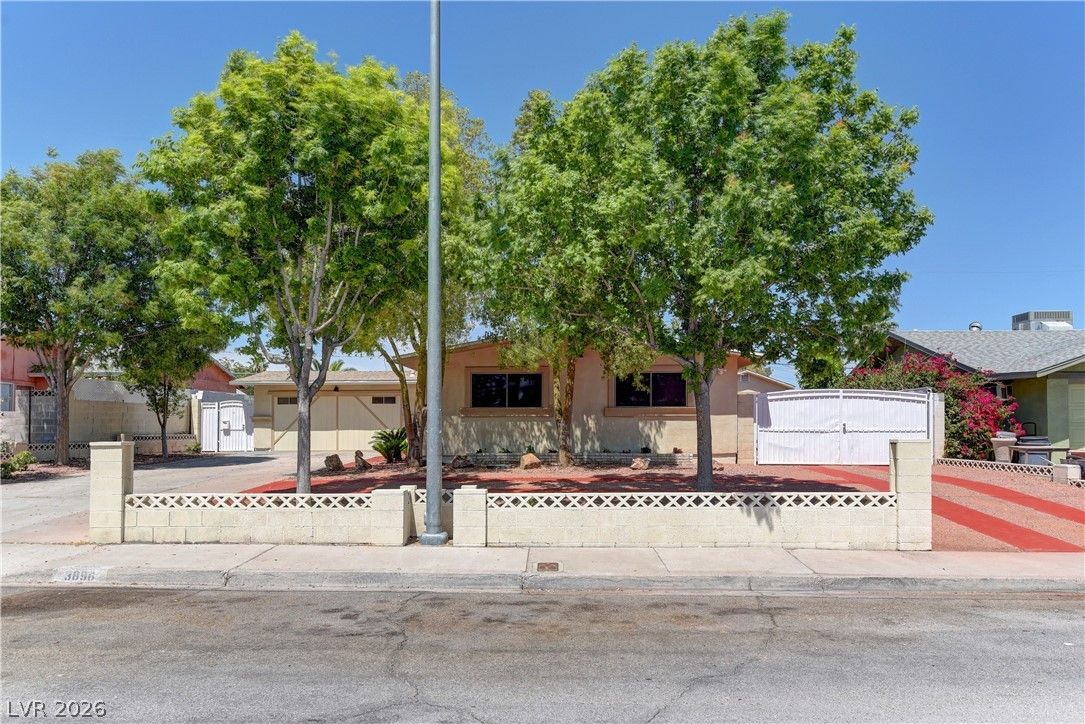 3896 Acapulco Avenue — photo 4 of 41