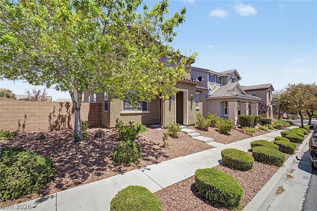 10827 Azure Ocean Avenue — photo 2