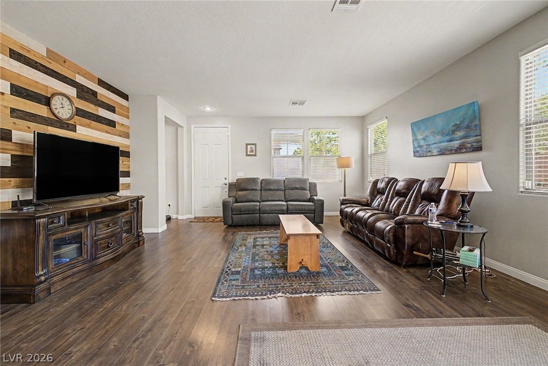 10827 Azure Ocean Avenue — photo 4
