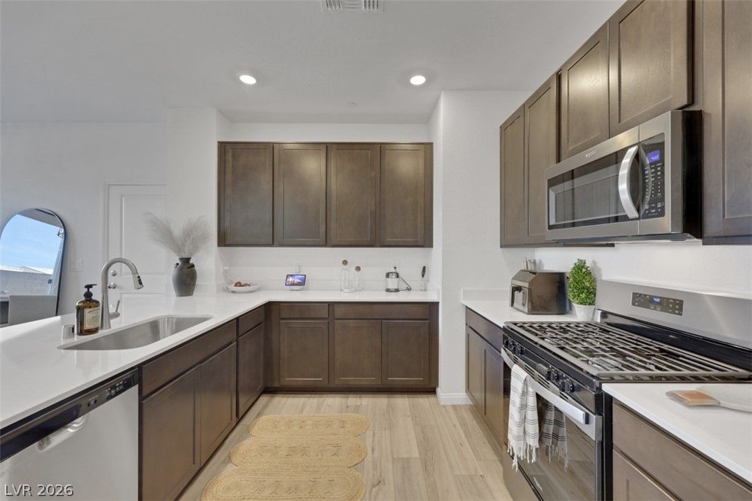 3651 Almada Lane — photo 3