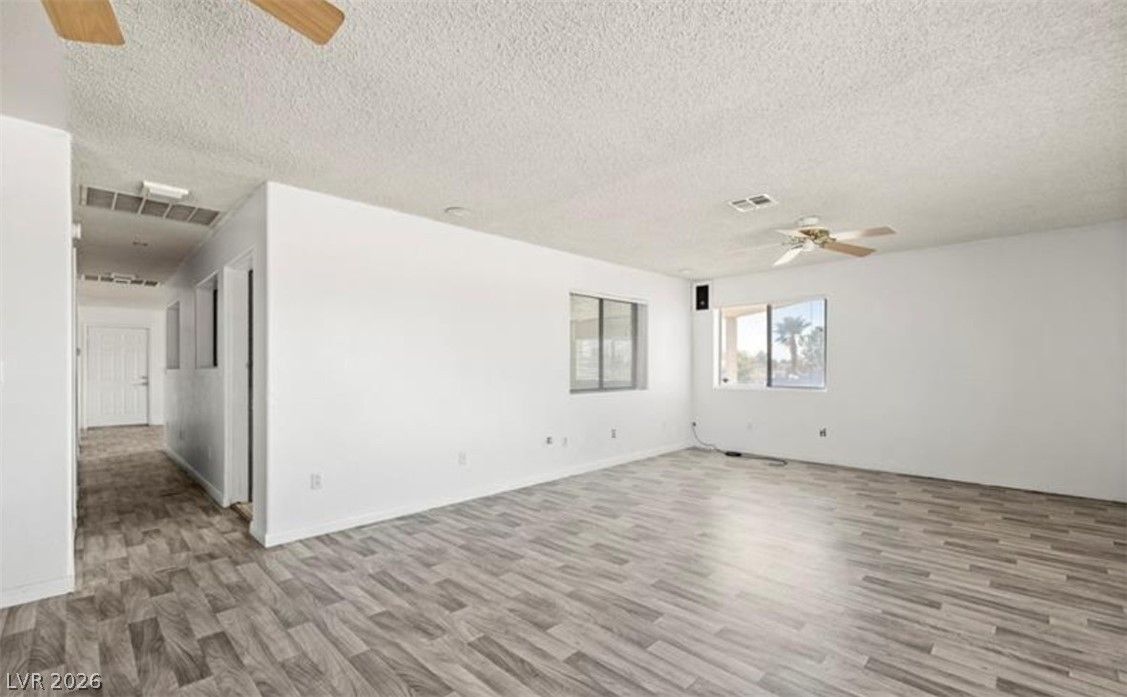 1410 West Amarillo Avenue — photo 4 of 17