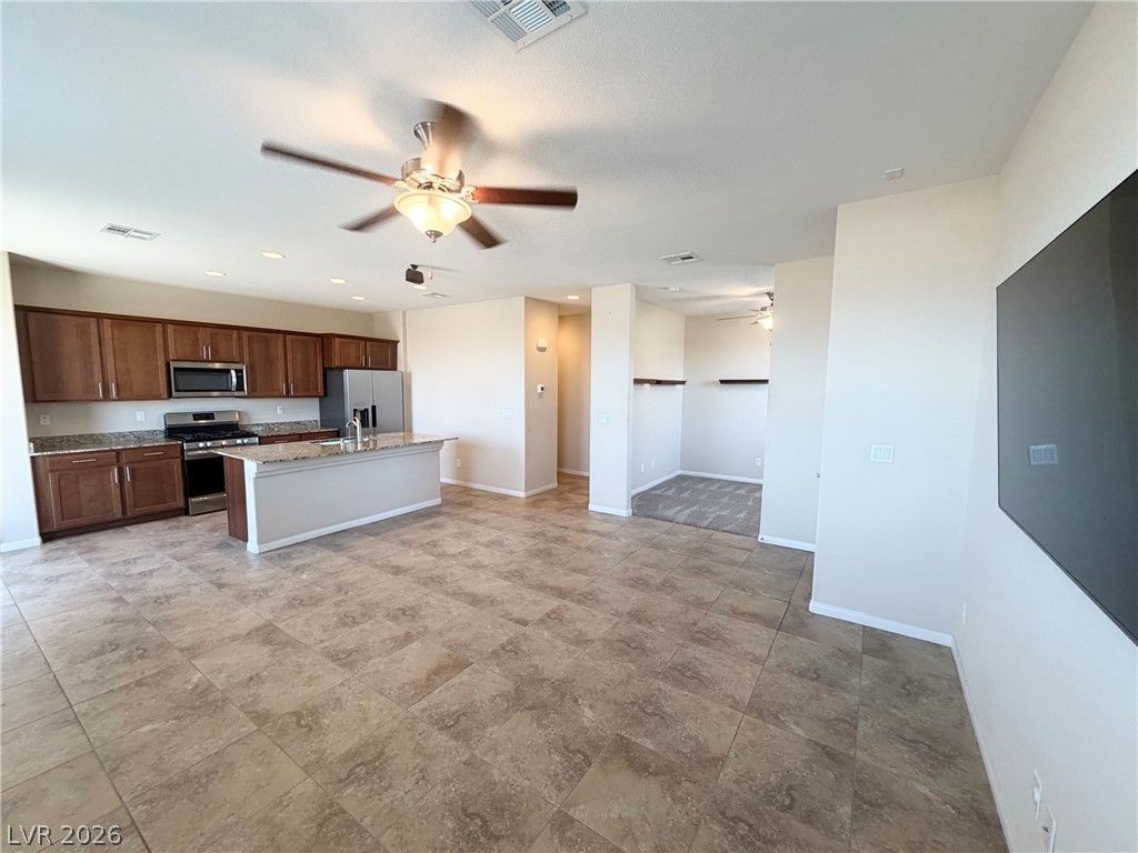2722 Chinaberry Hill Street — photo 2