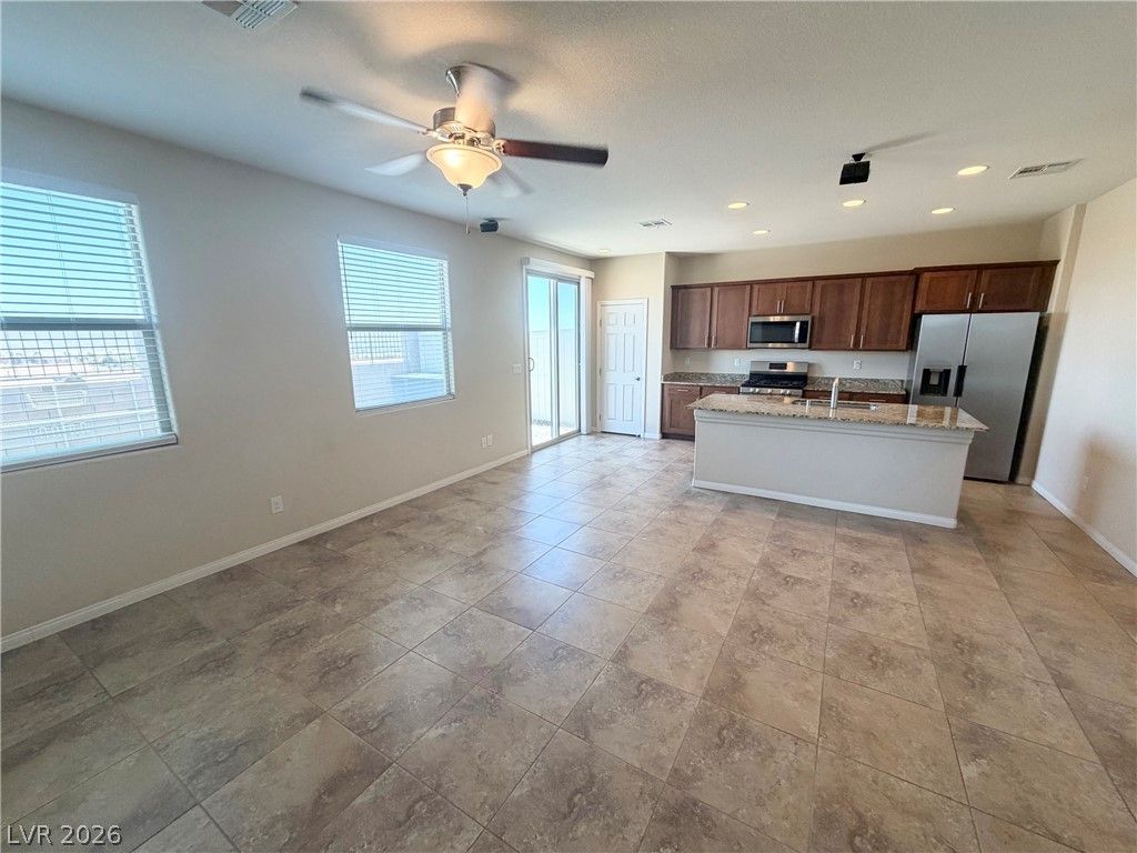 2722 Chinaberry Hill Street — photo 5