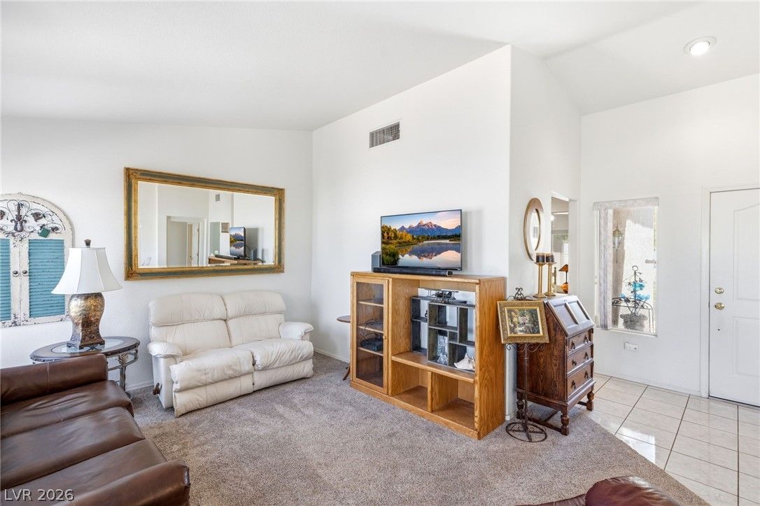 9820 Bundella Drive — photo 4 of 31