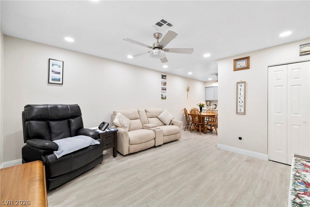 2141 Twickenham Place D — photo 5 of 13