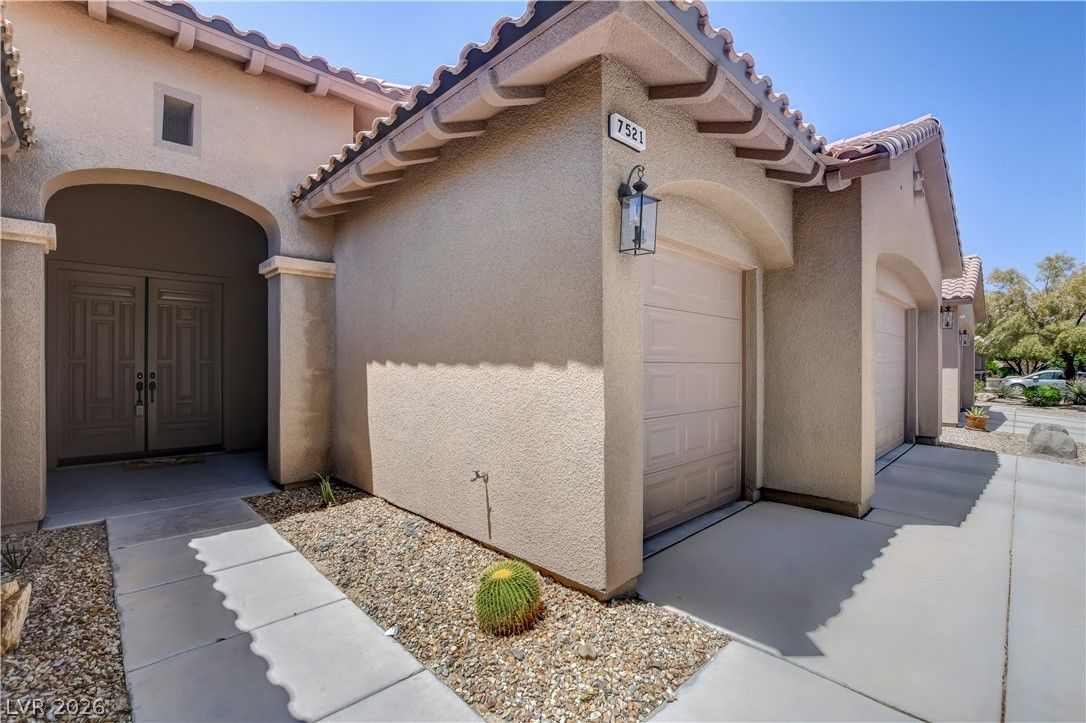 7521 Java Sparrow Street — photo 3