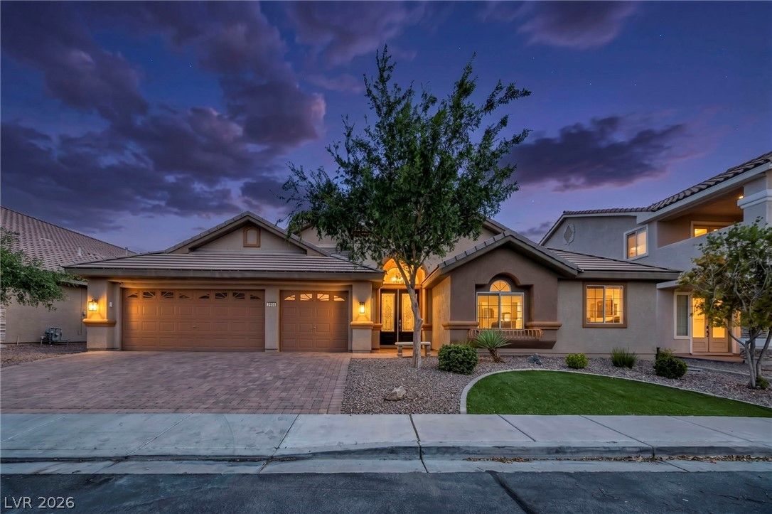 3904 Campanario Avenue — photo 2
