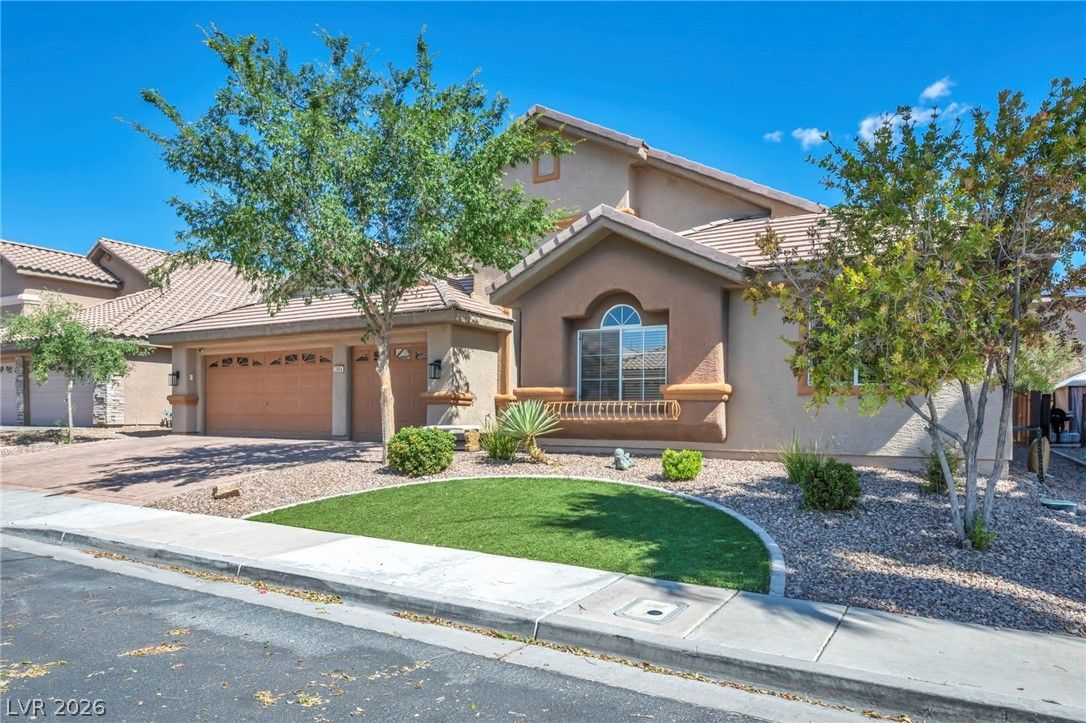 3904 Campanario Avenue — photo 3